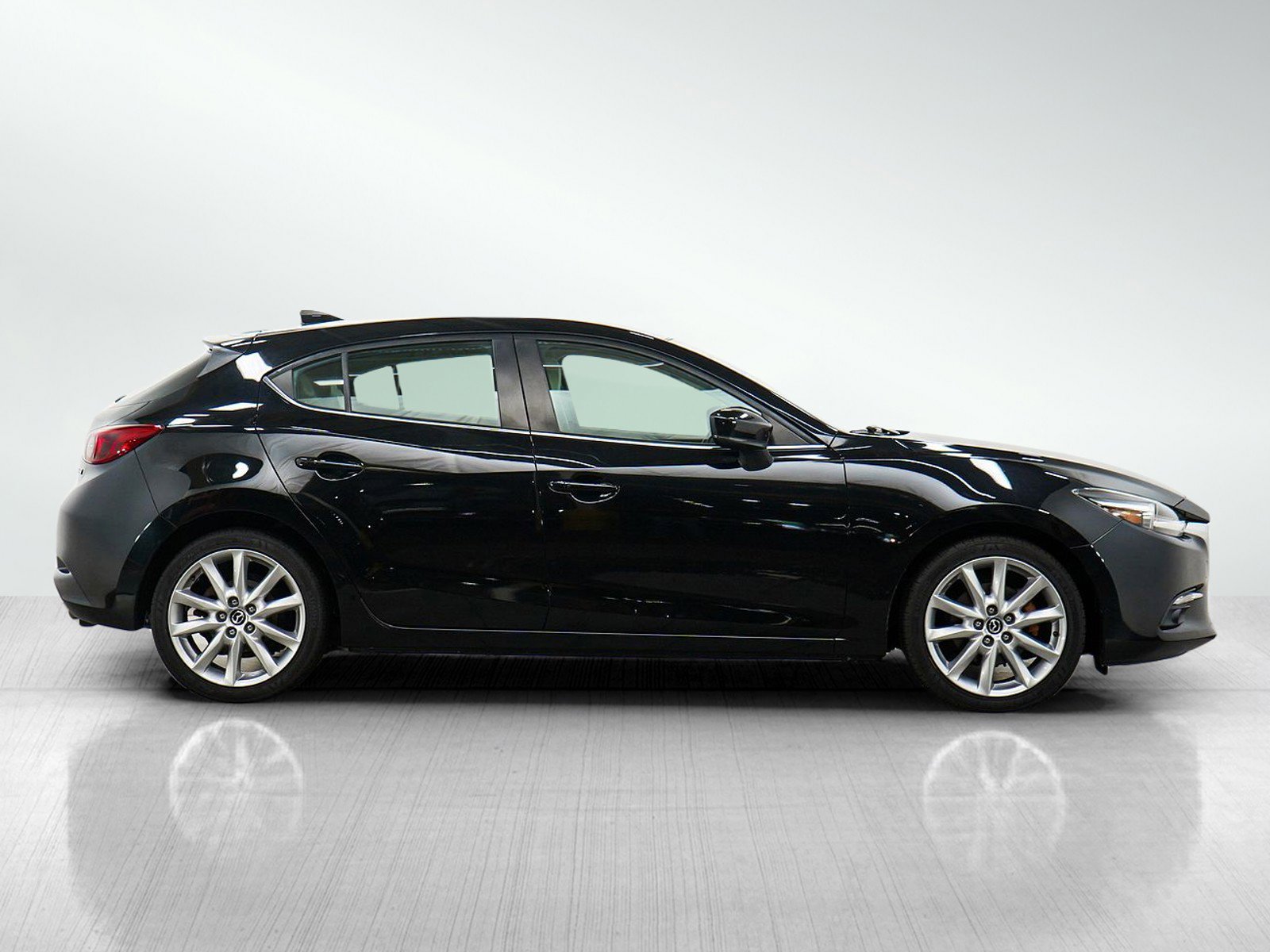 Used 2017 MAZDA MAZDA3 Grand Touring w/ Premium Equipment Package FWD image 6