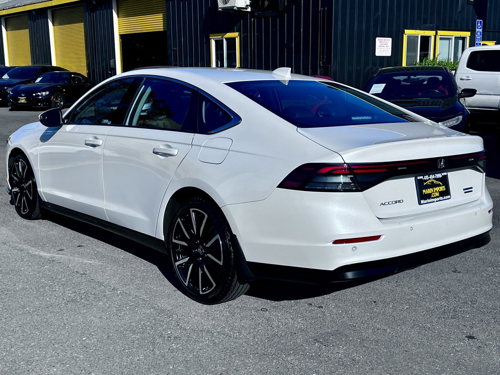 Used 2024 Honda Accord Touring image 8