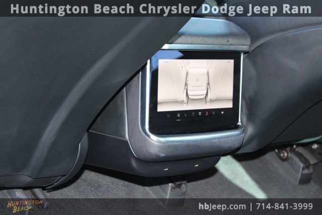 Used 2021 Tesla Model S Plaid image 32