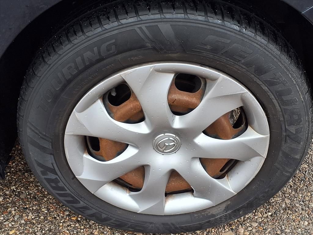 Used 2014 MAZDA MAZDA3 i Sport image 9