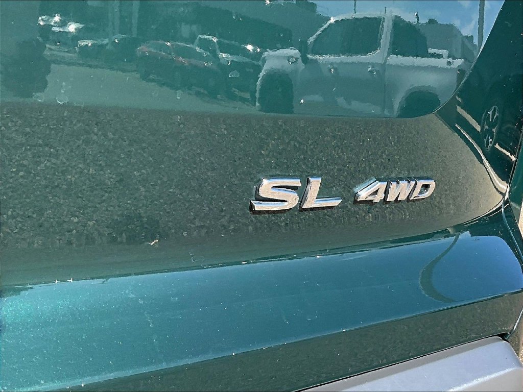 Used 2023 Nissan Pathfinder SL AWD/4WD image 26
