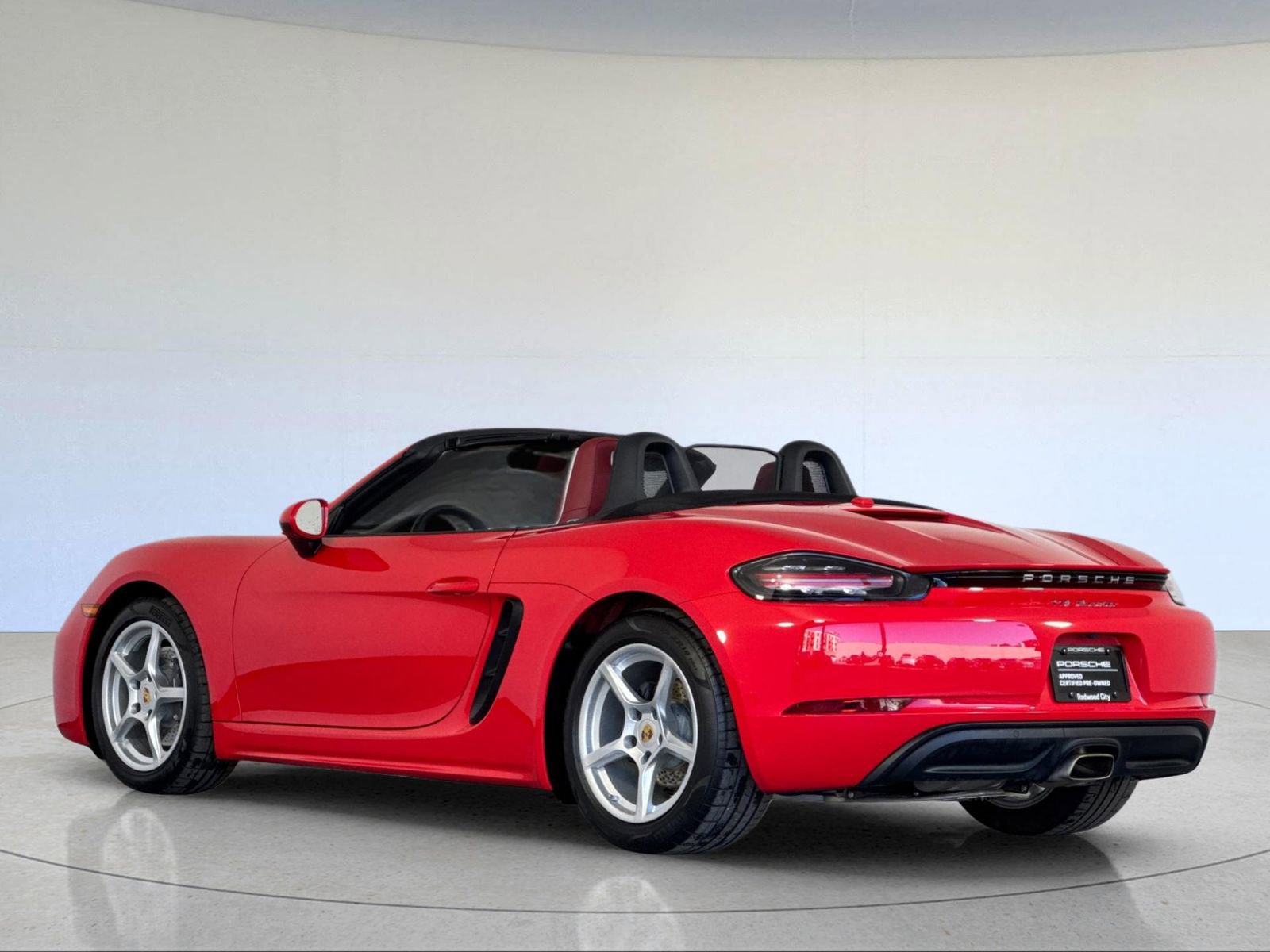 Certified 2025 Porsche 718 Boxster image 3