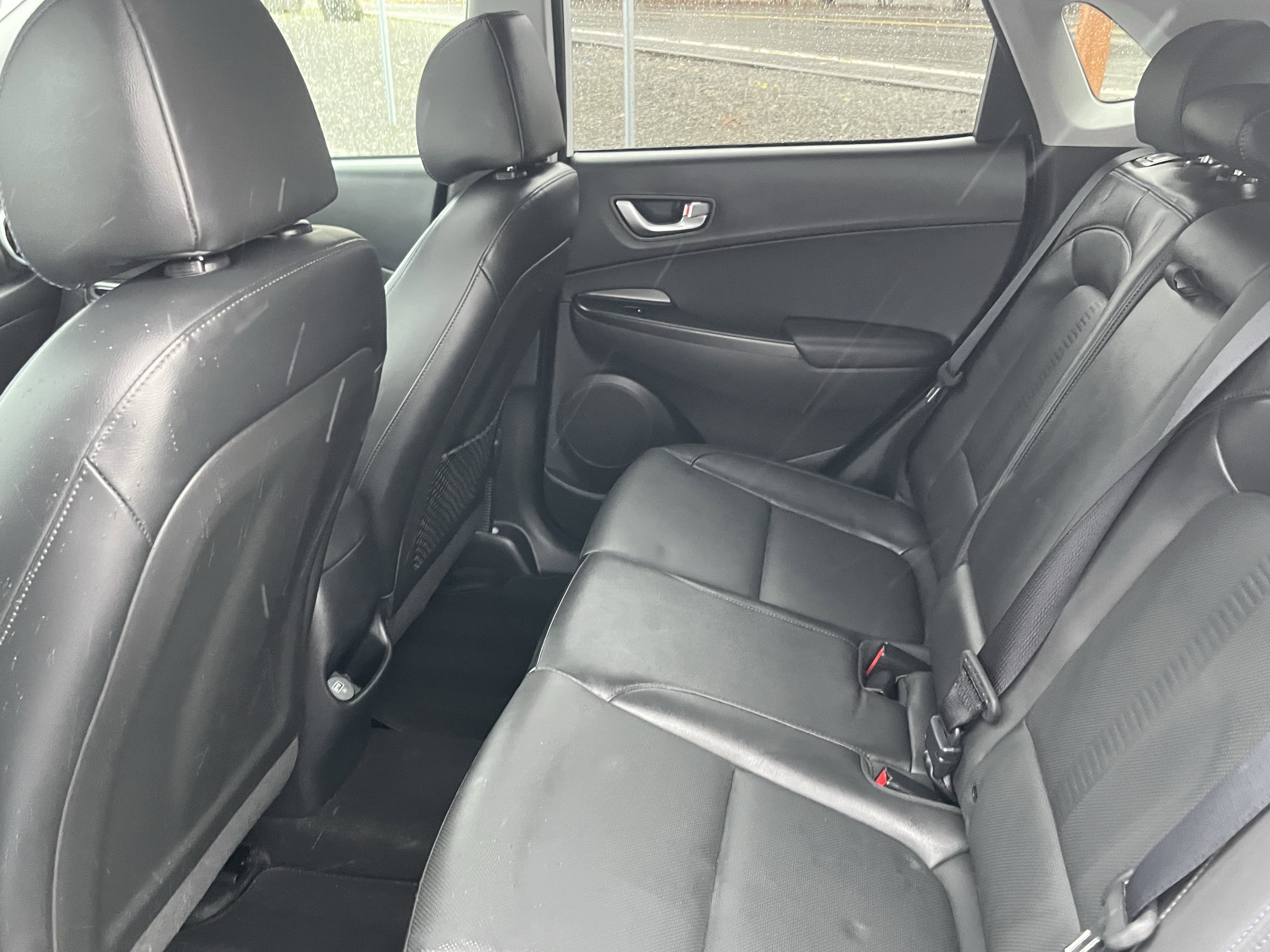 Certified 2022 Hyundai Kona Limited image 13