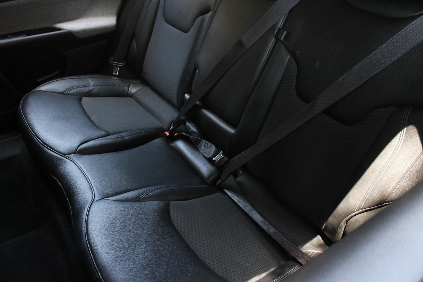 Used 2024 Jeep Compass Latitude AWD/4WD image 19