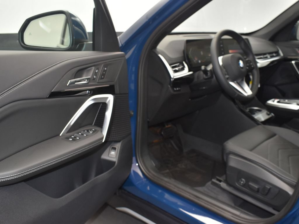 Used 2026 BMW X1 xDrive28i w/ Convenience Package AWD/4WD image 11