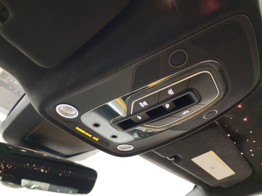 Used 2019 Lamborghini Urus image 34