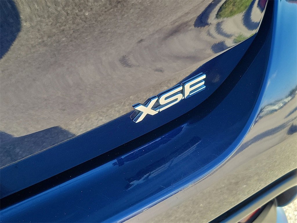 Used 2021 Toyota Highlander XSE image 13