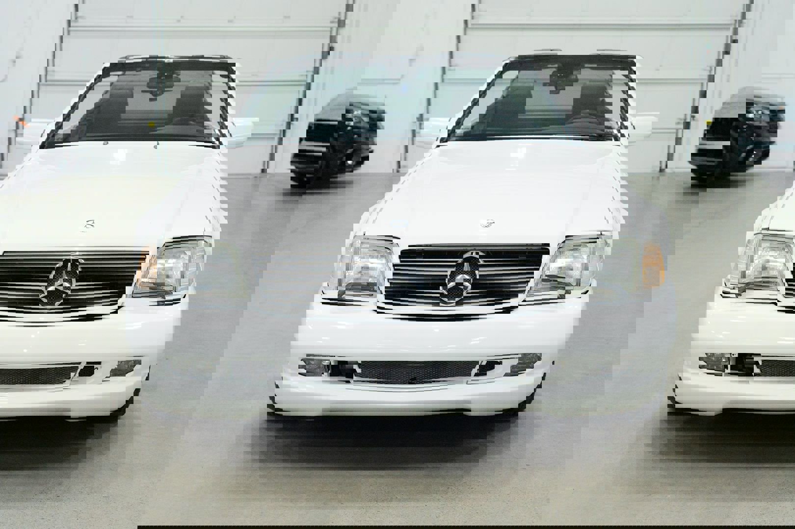 Used 1997 Mercedes-Benz SL 500 image 2