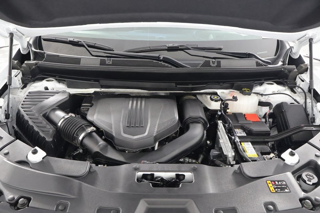 Used 2025 Chevrolet Traverse LT AWD/4WD image 16