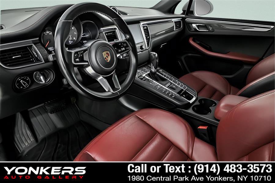 Used 2018 Porsche Macan GTS AWD/4WD image 13