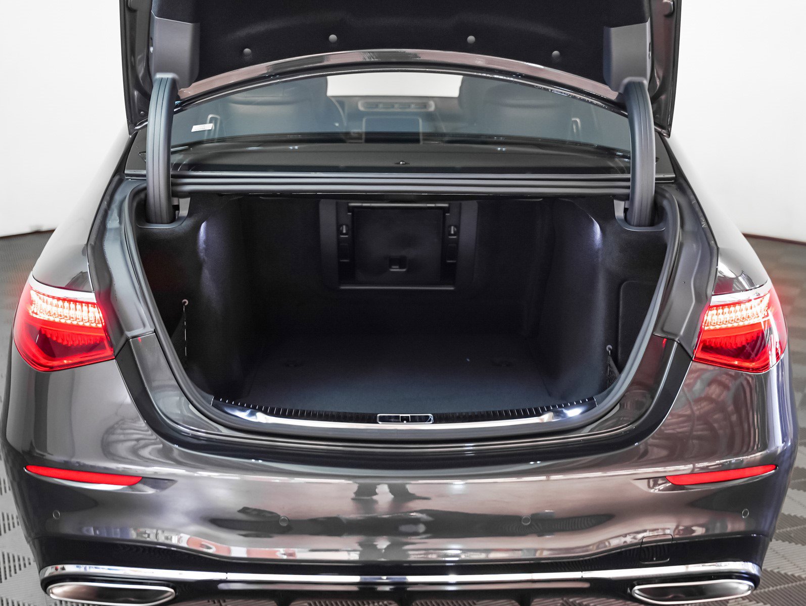 New 2026 Mercedes-Benz S 580 4MATIC Sedan image 8