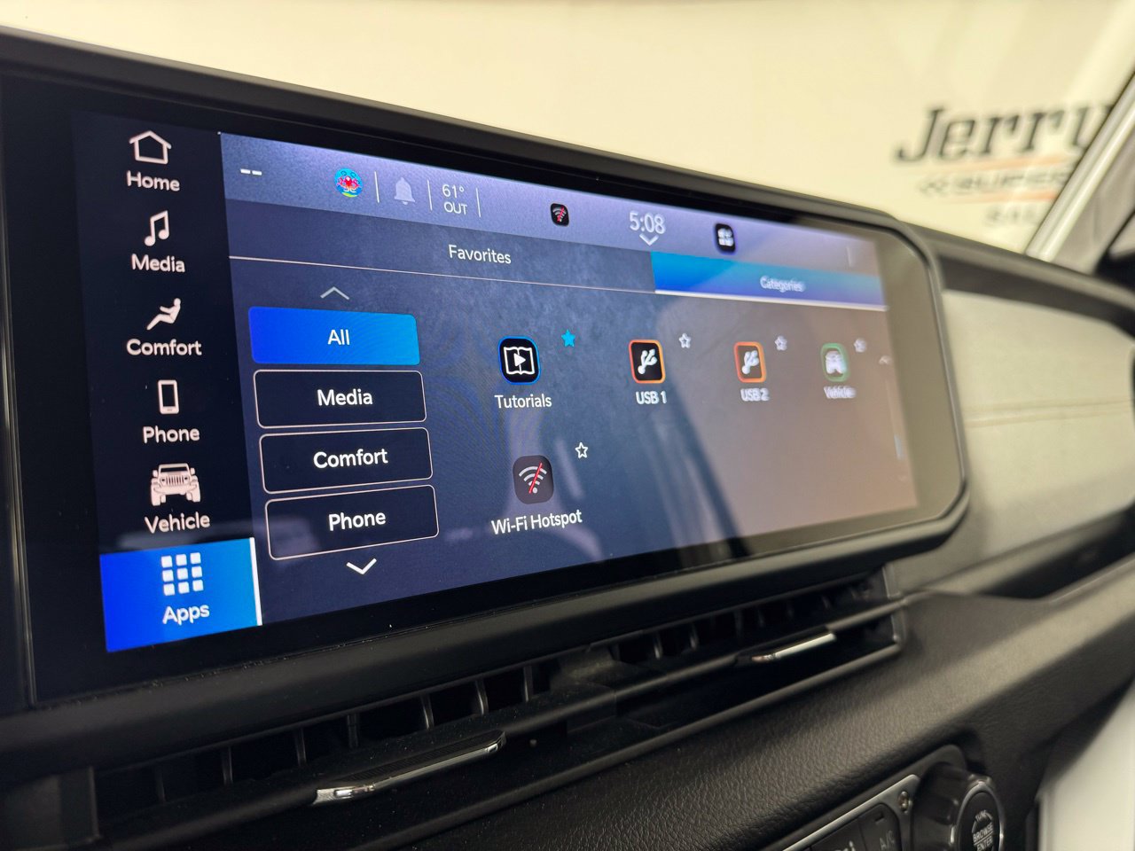 Used 2024 Jeep Gladiator Sport AWD/4WD image 25
