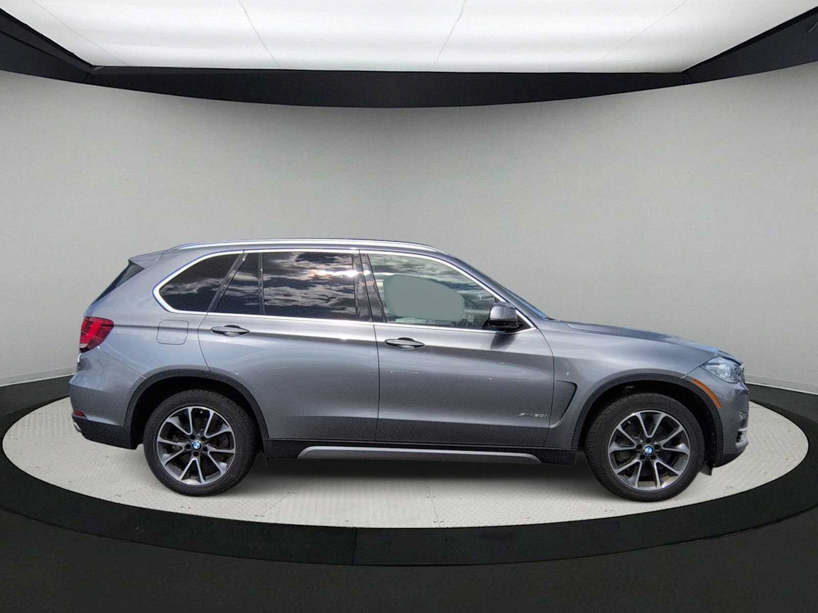 Used 2018 BMW X5 xDrive50i AWD/4WD image 9
