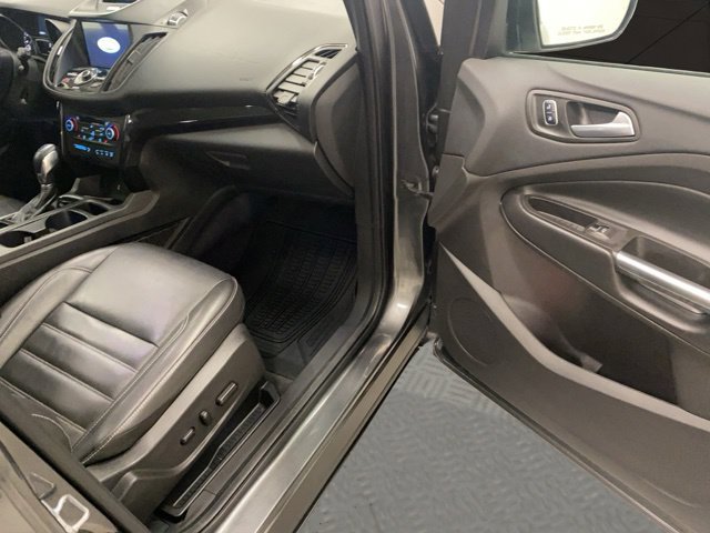 Used 2018 Ford Escape Titanium w/ Ford Safe & Smart Package AWD/4WD image 20