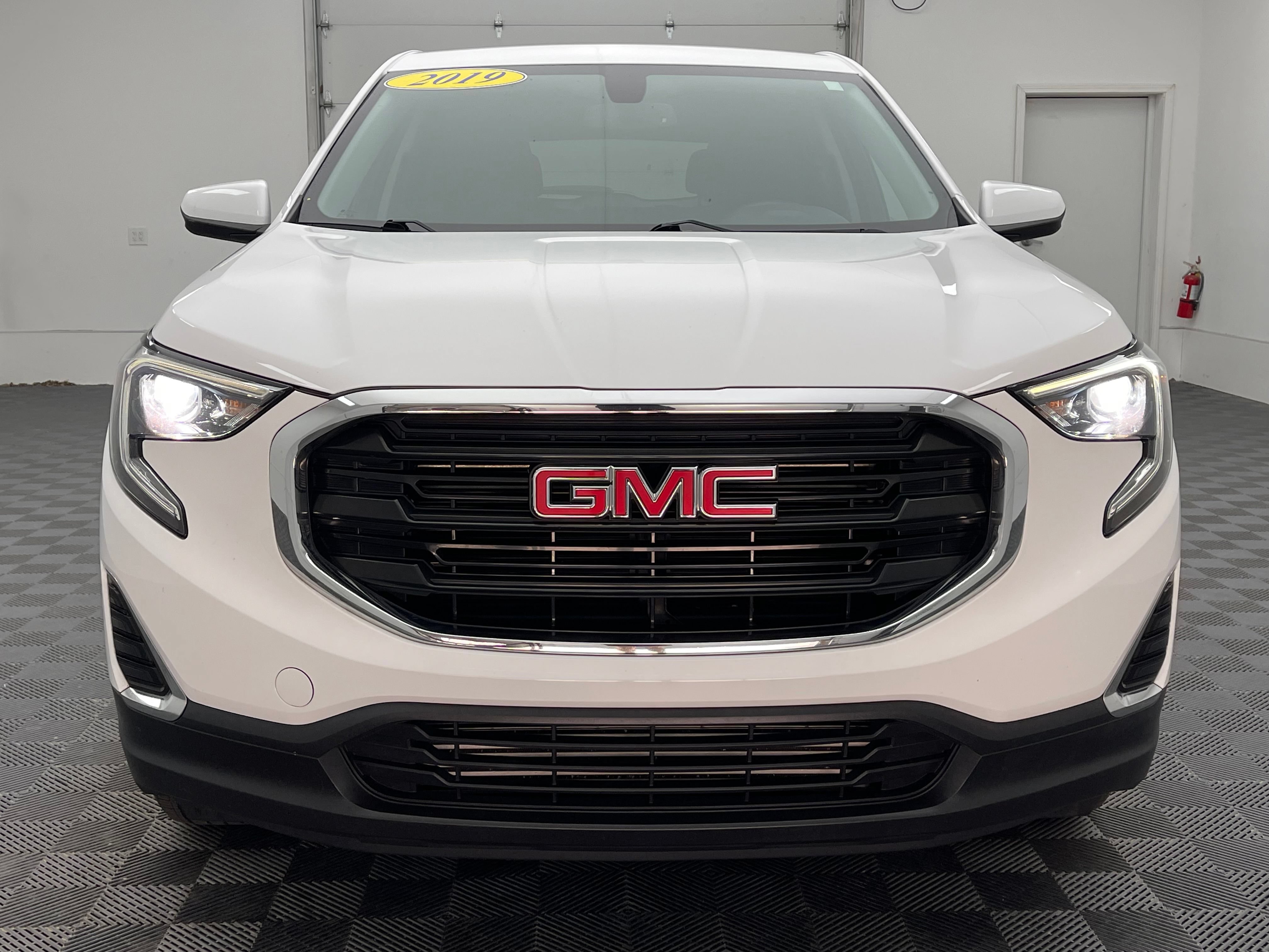 Used 2019 GMC Terrain SLE FWD image 11