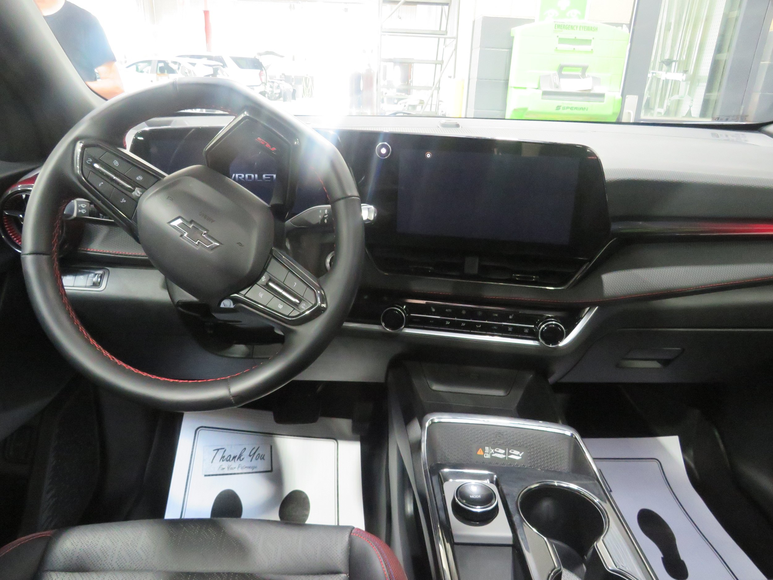 Used 2025 Chevrolet Equinox RS AWD/4WD image 10