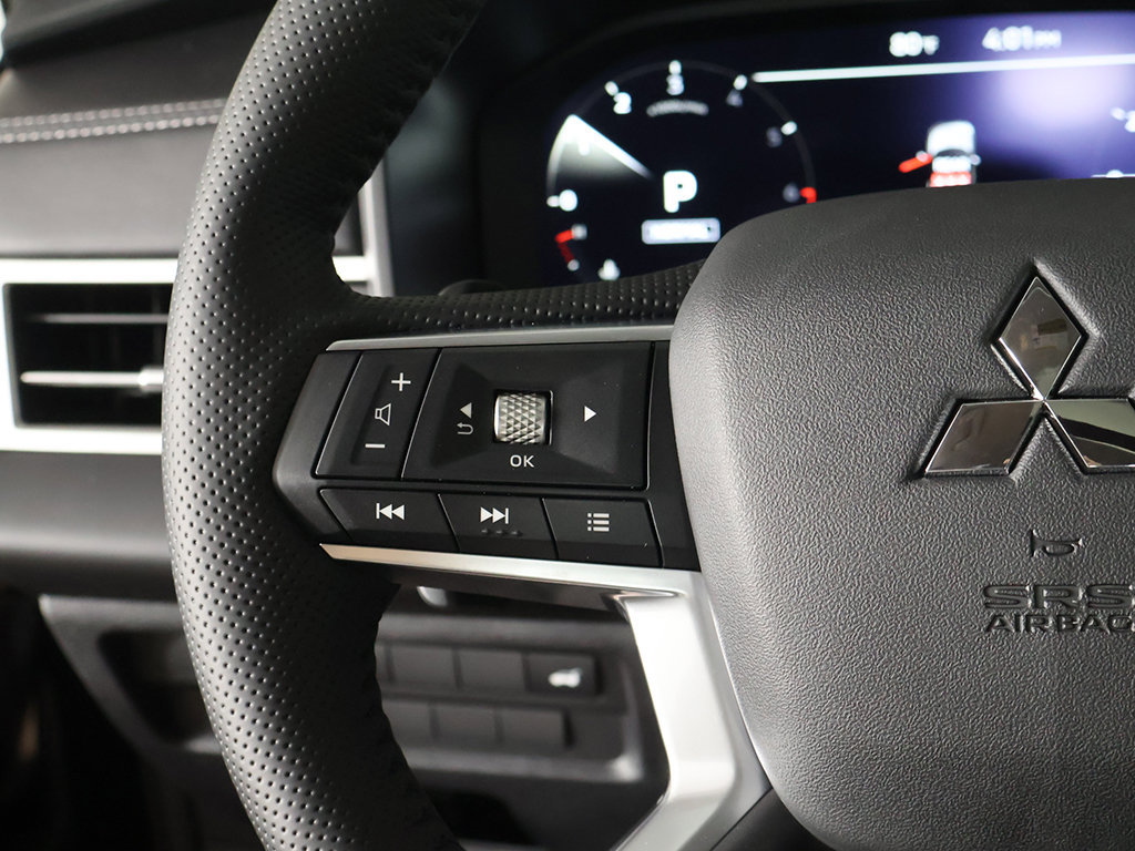 New 2026 Mitsubishi Outlander SE AWD/4WD image 40