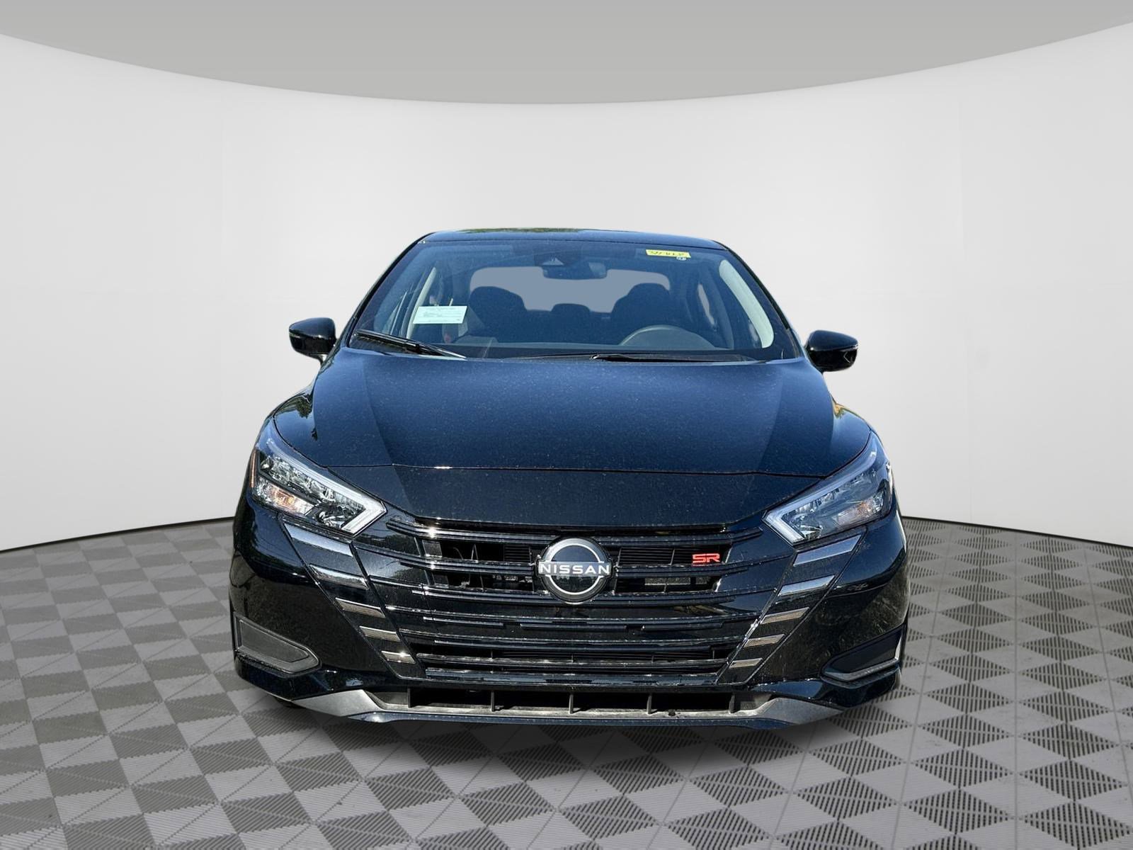 Used 2025 Nissan Versa SR w/ Trunk Package image 12