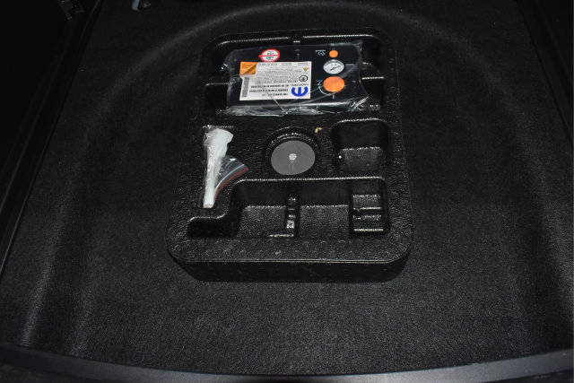 Used 2024 Jeep Compass Latitude AWD/4WD image 29