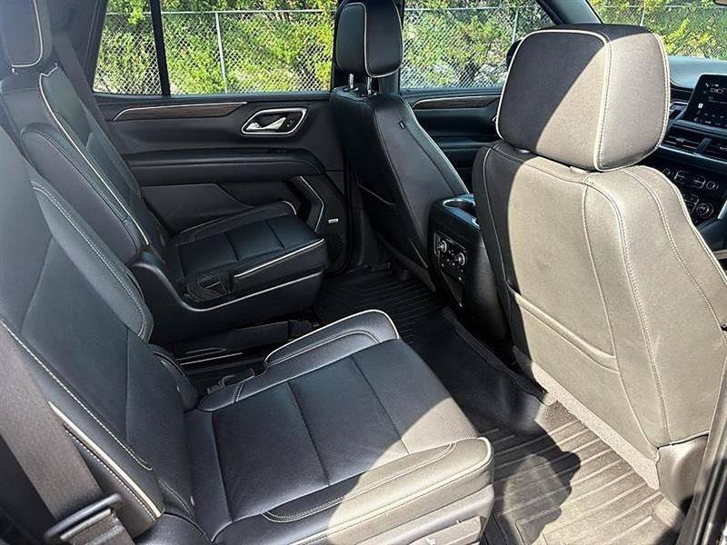 Used 2022 Chevrolet Tahoe Premier w/ Premium Package 2 RWD image 48