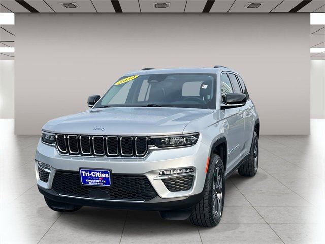 Used 2023 Jeep Grand Cherokee 4WD 4xe image 8