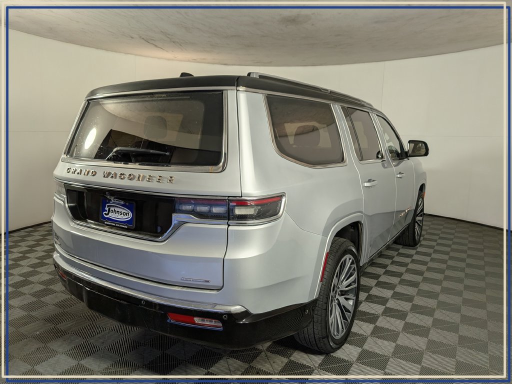 Used 2023 Jeep Grand Wagoneer Series III AWD/4WD image 7