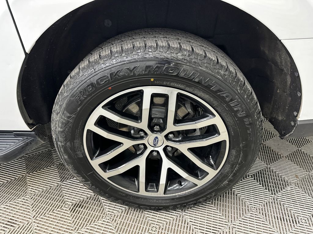 Used 2024 Ford Expedition Max Limited AWD/4WD image 24