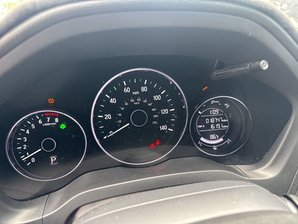 Used 2021 Honda HR-V LX image 11