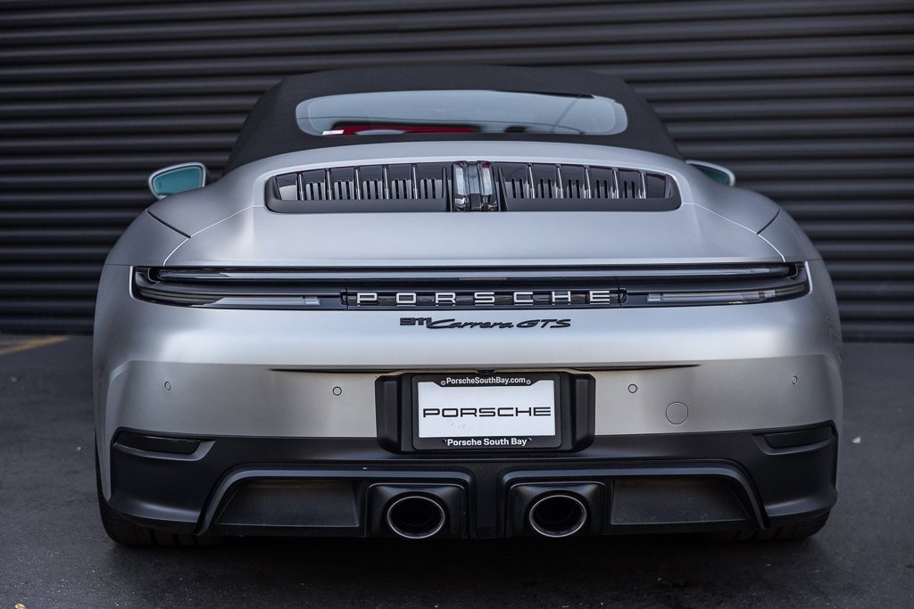 Used 2025 Porsche 911 Carrera GTS image 8