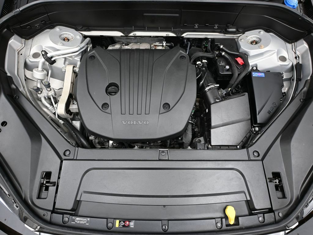 Used 2024 Volvo XC90 B5 Plus image 56