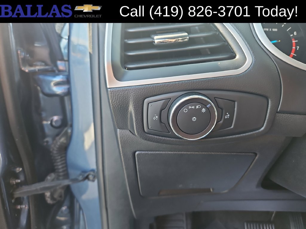 Used 2018 Ford Edge SEL FWD image 20