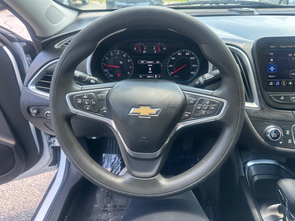 Used 2023 Chevrolet Malibu LT w/ Driver Confidence Package FWD image 17