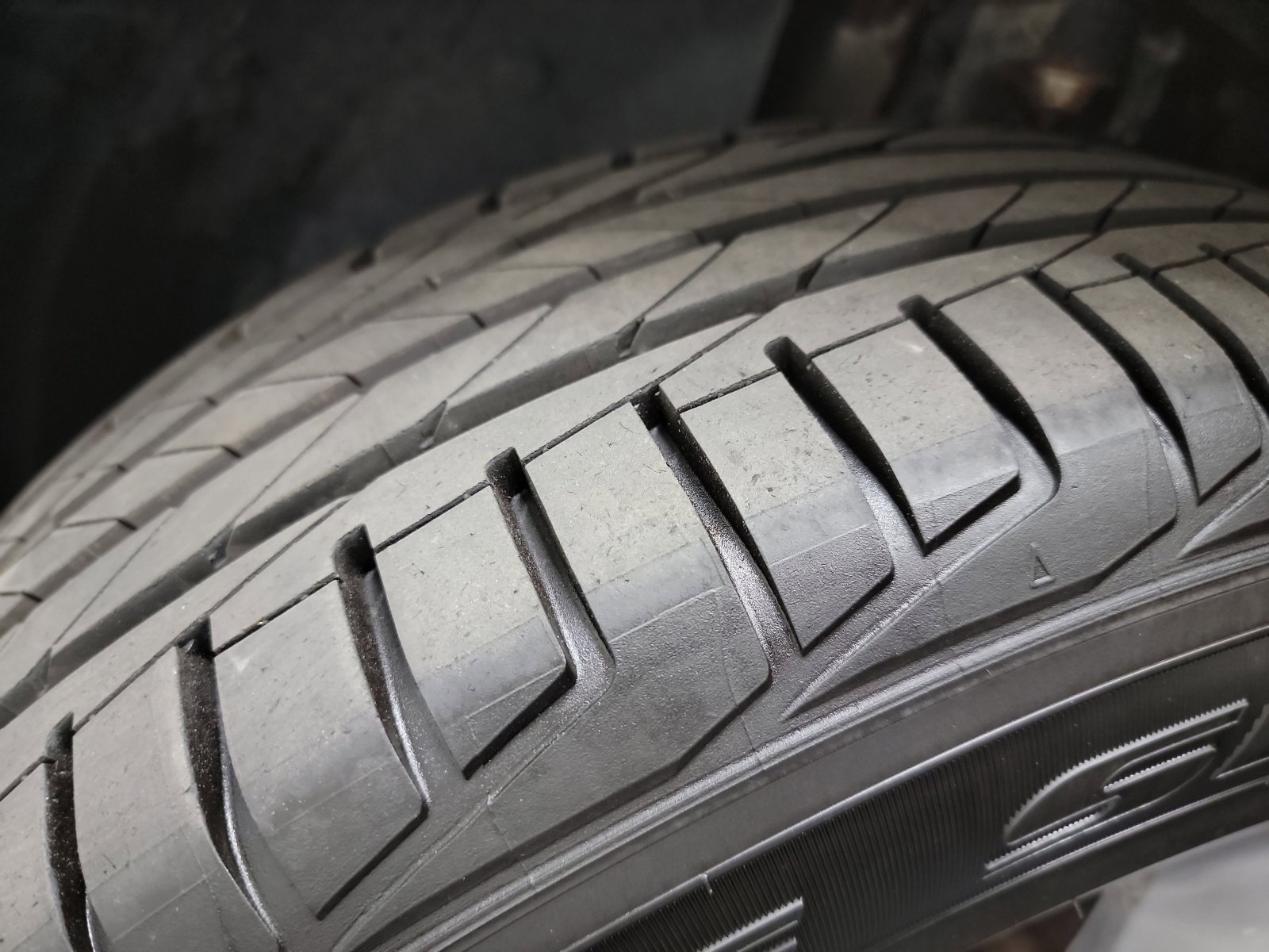 Used 2021 Dodge Challenger SXT image 30