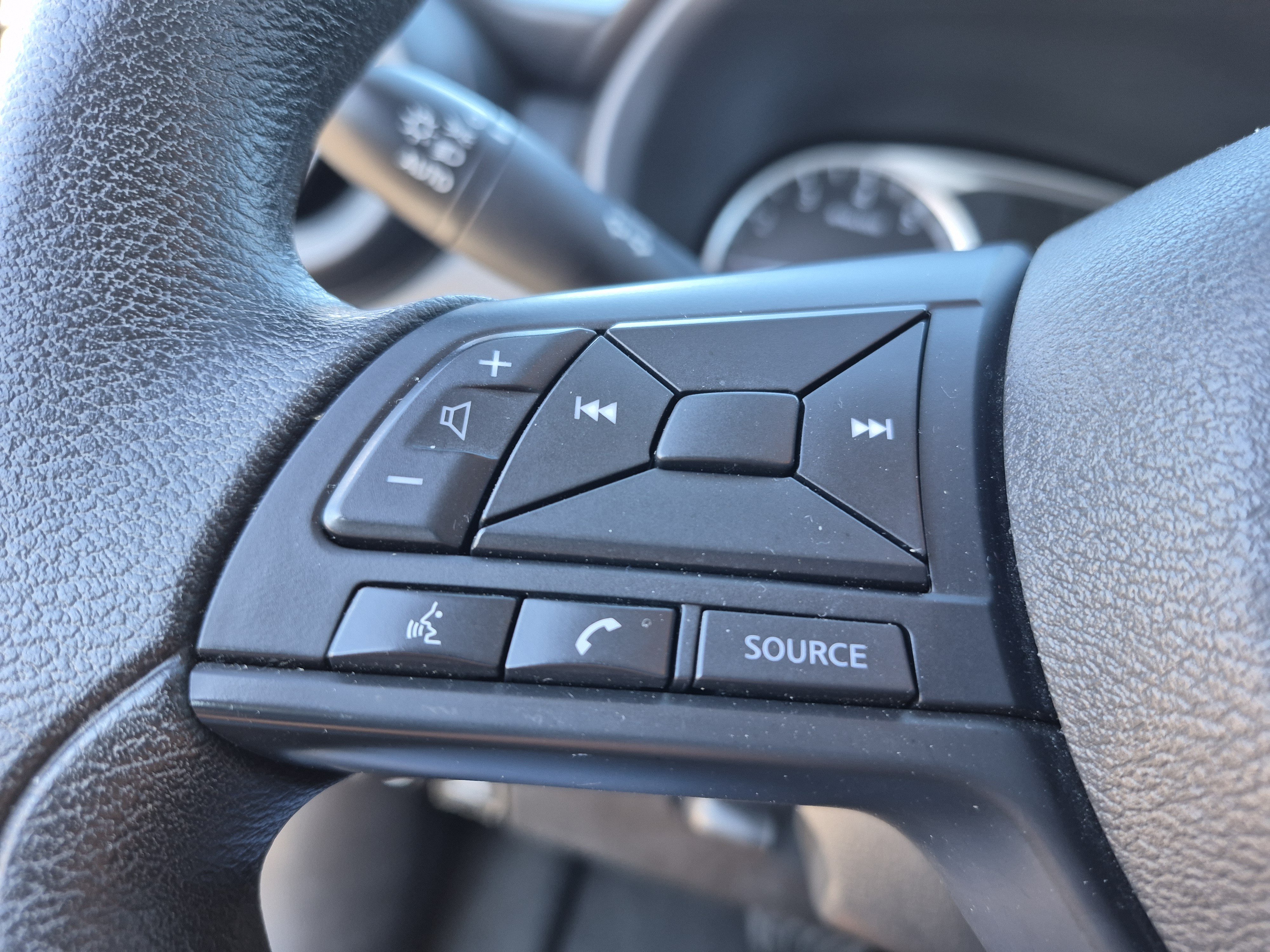 Used 2024 Nissan Kicks S FWD image 25