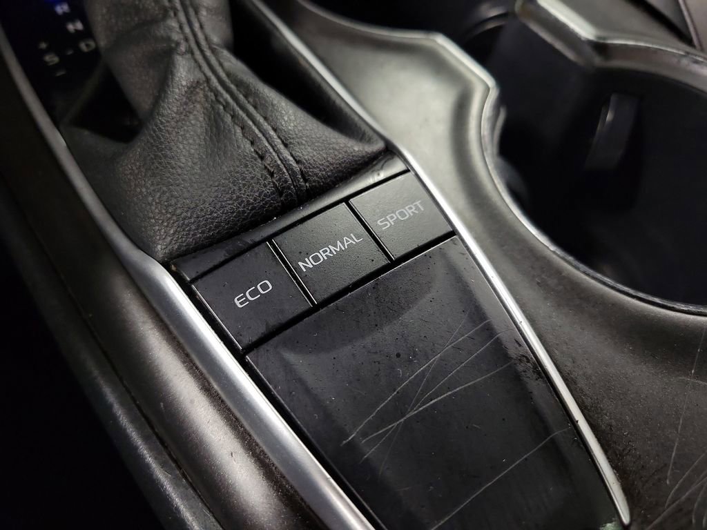Used 2022 Toyota Camry LE w/ Carpet Mat Package (TMS) image 15
