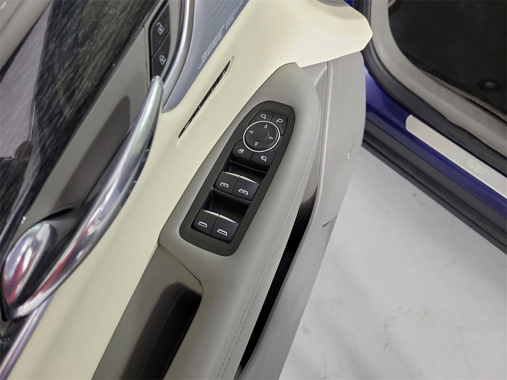 Certified 2023 Cadillac XT6 Premium Luxury image 21