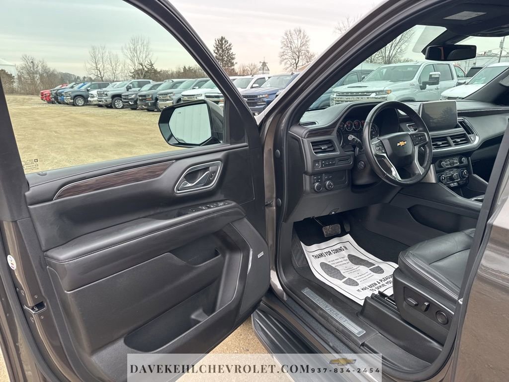 Certified 2021 Chevrolet Suburban LT w/ Luxury Package image 16