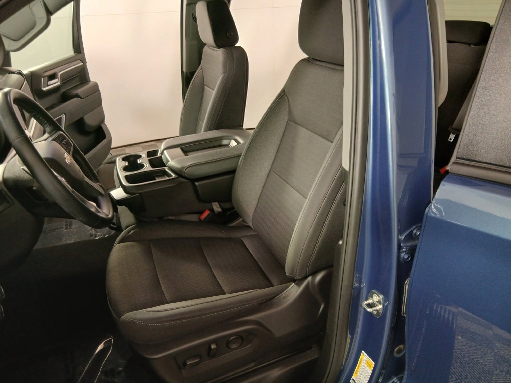 Certified 2024 Chevrolet Silverado 1500 LT AWD/4WD image 18