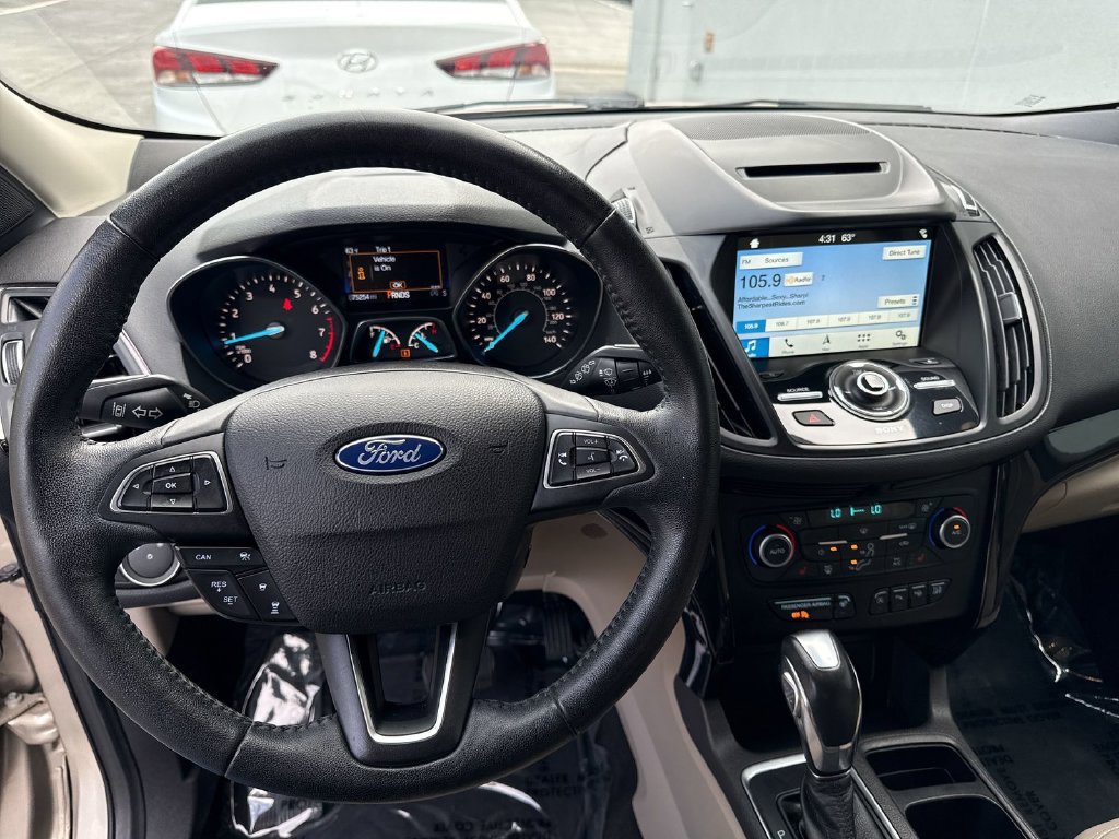Used 2018 Ford Escape Titanium w/ Ford Safe & Smart Package AWD/4WD image 23