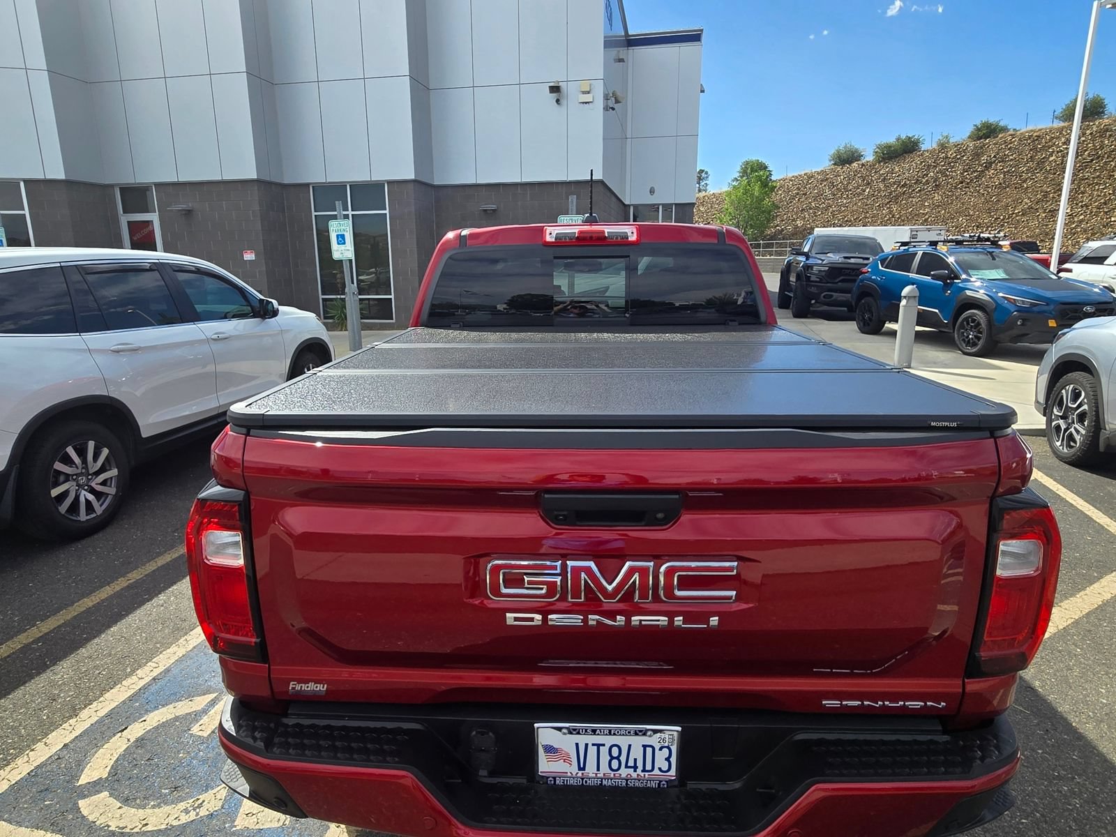 Used 2026 GMC Canyon Denali AWD/4WD image 5