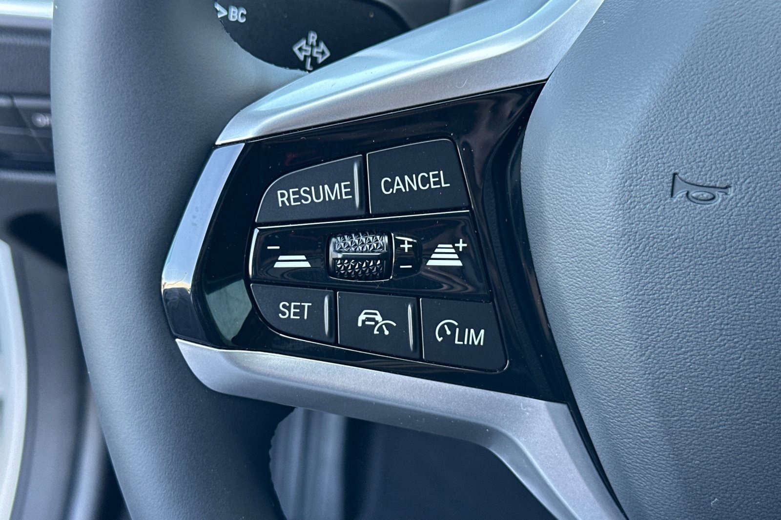 Used 2025 BMW i4 eDrive40 w/ Driving Assistance Package image 30