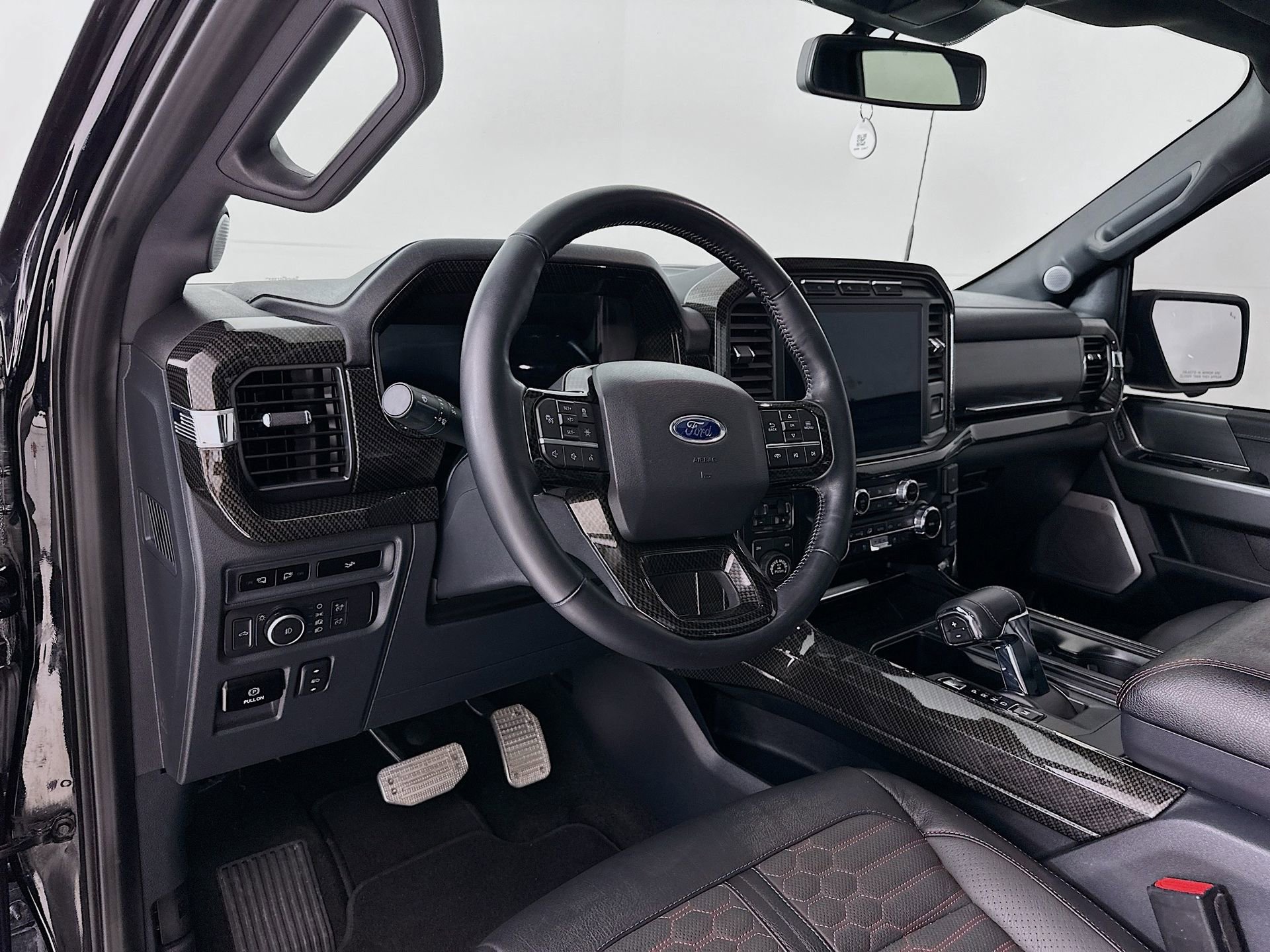 Used 2023 Ford F150 Lariat w/ Equipment Group 502A High image 10