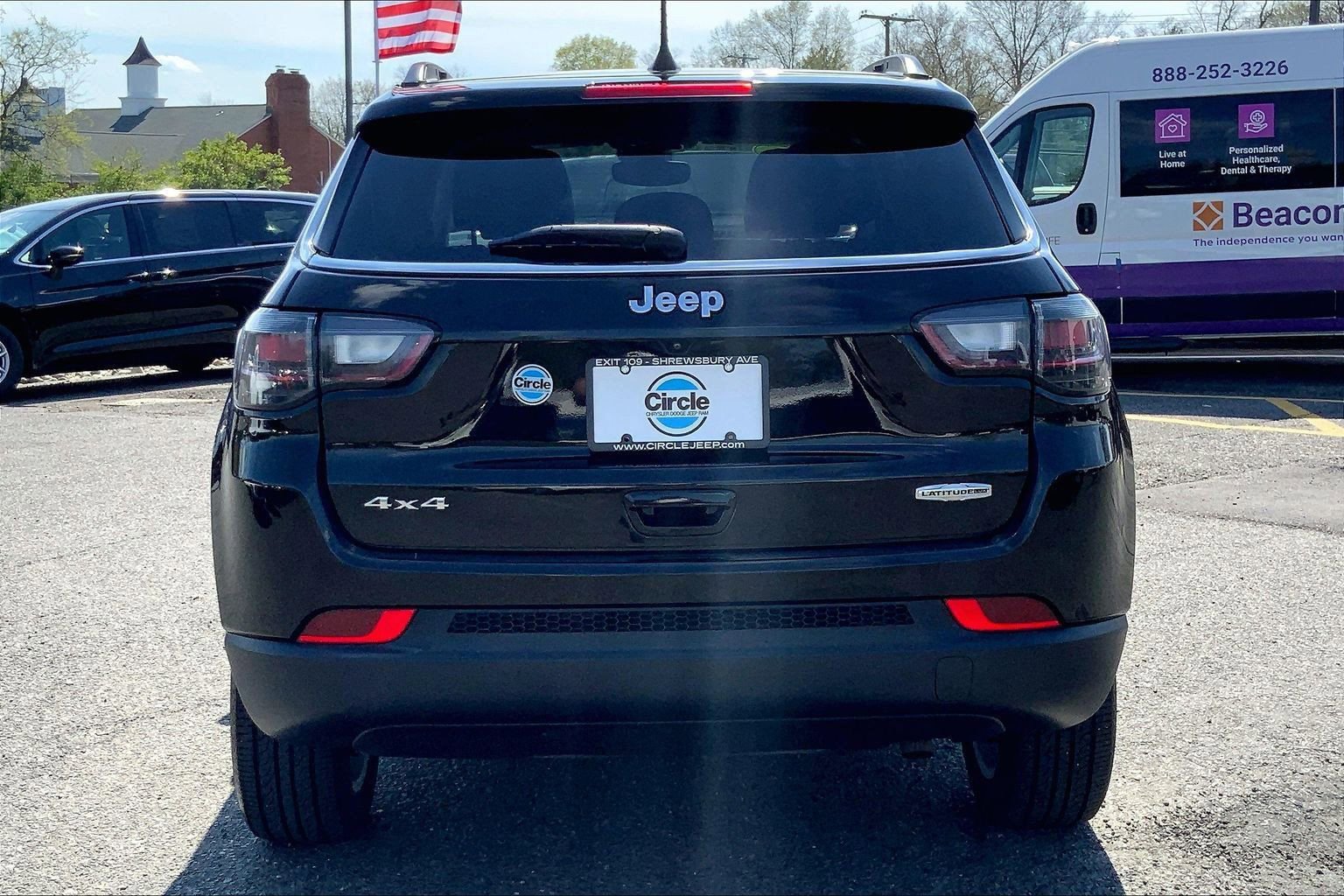 Certified 2022 Jeep Compass Latitude w/ Sun and Sound Group image 4