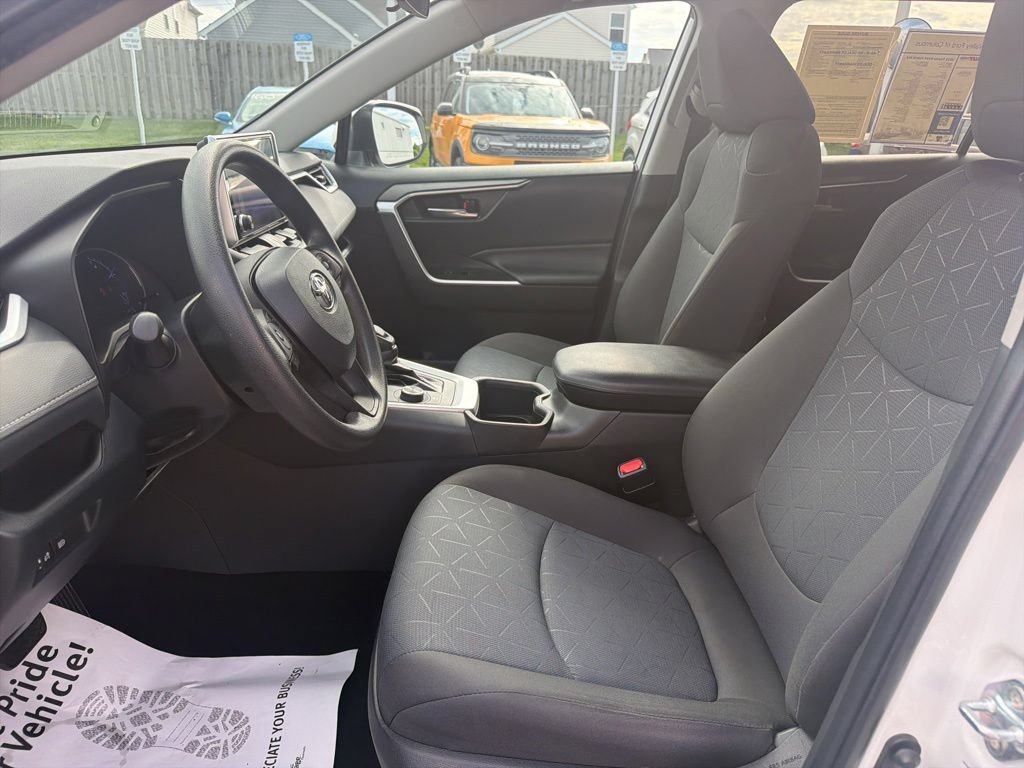 Used 2023 Toyota RAV4 XLE AWD/4WD image 26