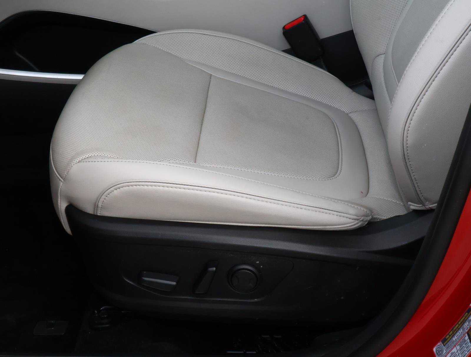 Used 2023 Hyundai Tucson Limited FWD image 14