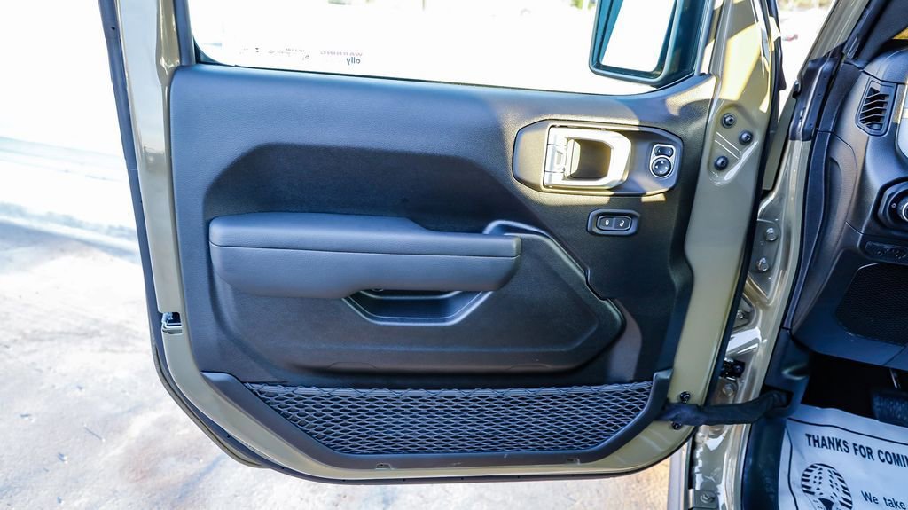 New 2026 Jeep Gladiator Willys image 25