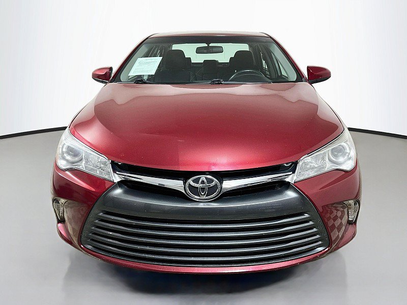 Used 2017 Toyota Camry LE FWD image 2