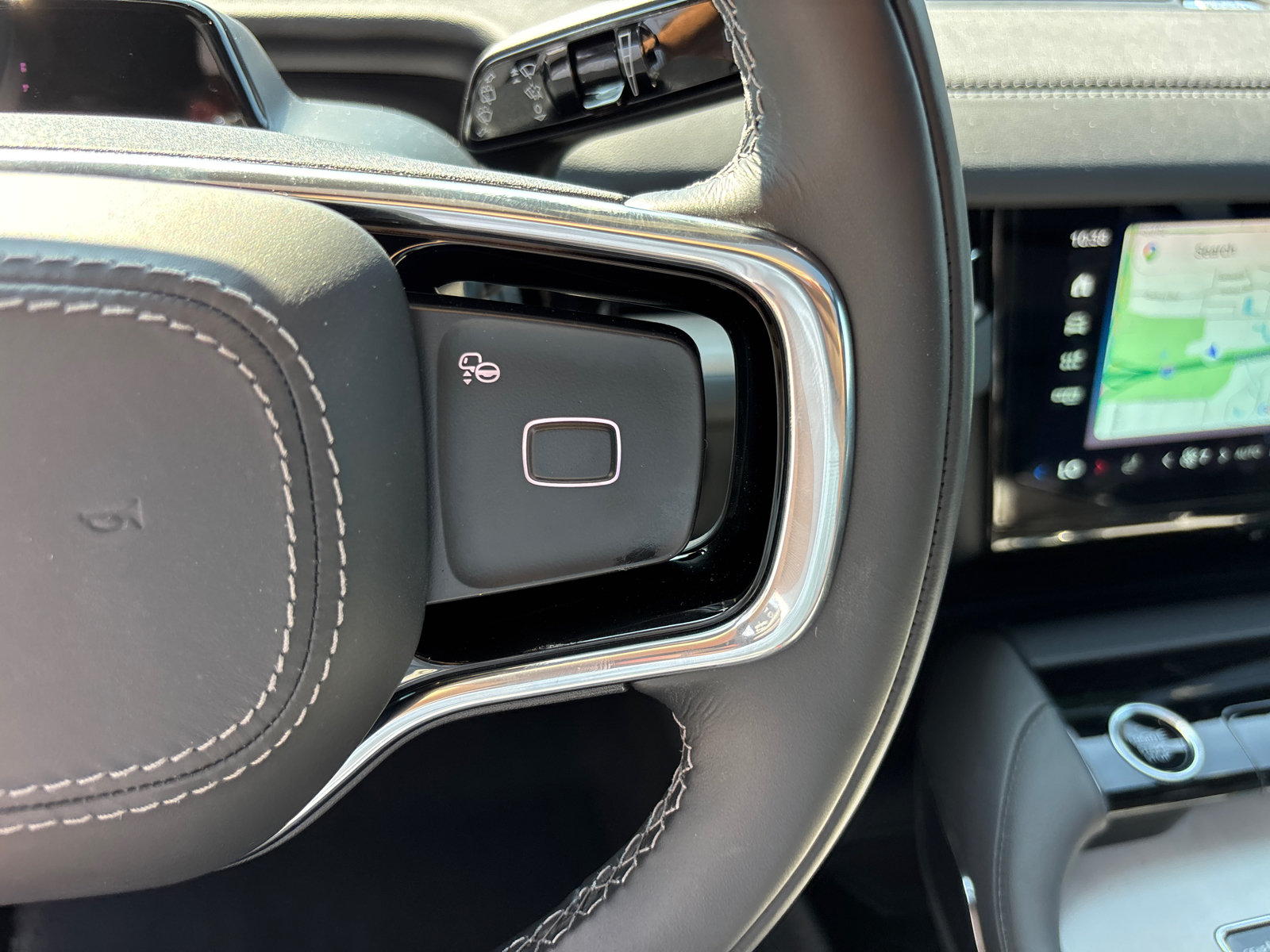 New 2026 Lincoln Navigator Reserve w/ Jet Appearance Package AWD/4WD image 17