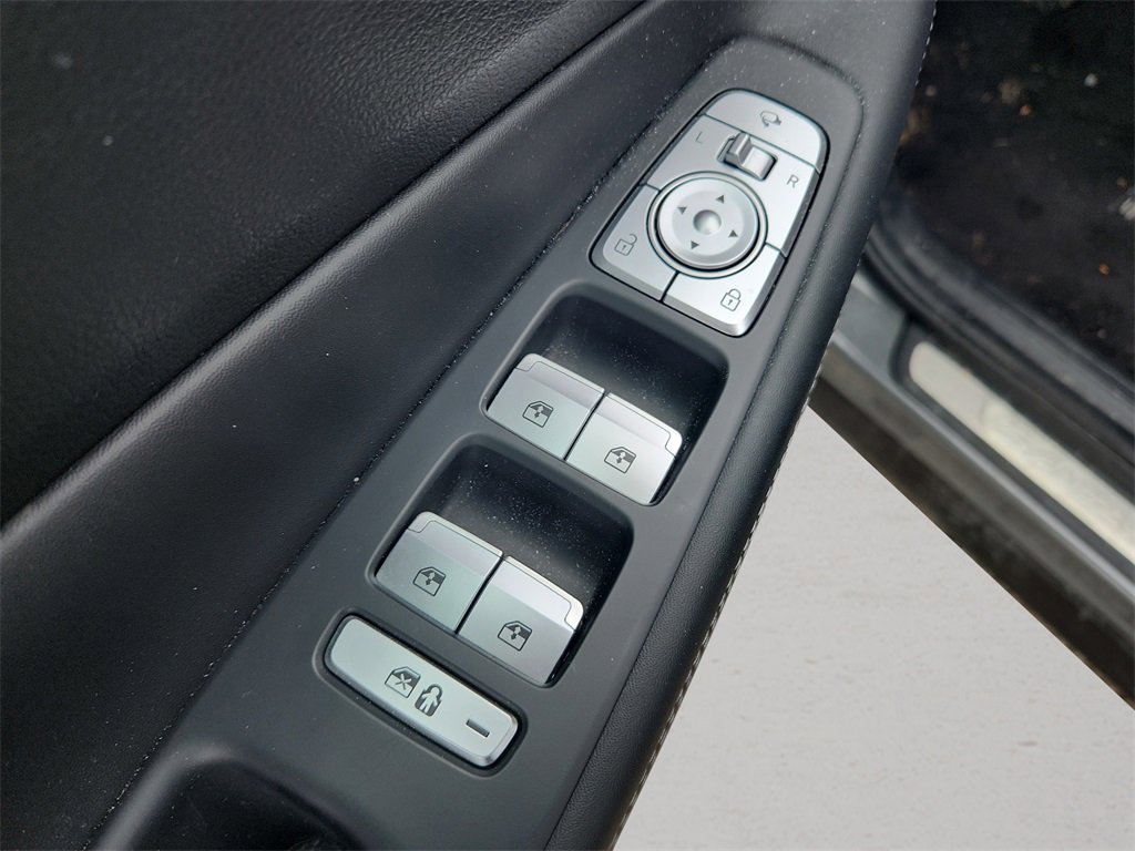 Certified 2023 Hyundai Santa Fe Calligraphy image 15