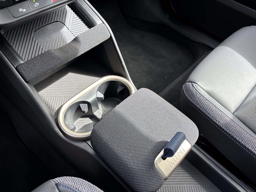 Certified 2025 MINI Cooper Countryman S image 23